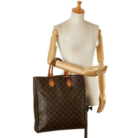 LOUIS VUITTON Monogram Sac Plat Hand Bag M51140